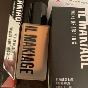 IL Makiage Woke up like this 130 foundation & waterproof lip liner